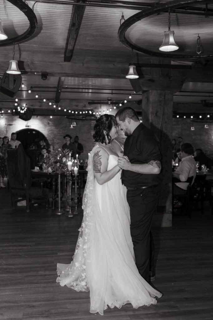 Hall of Kings Wedding Venue Minneapolis MN, Minnesota Wedding Photographer