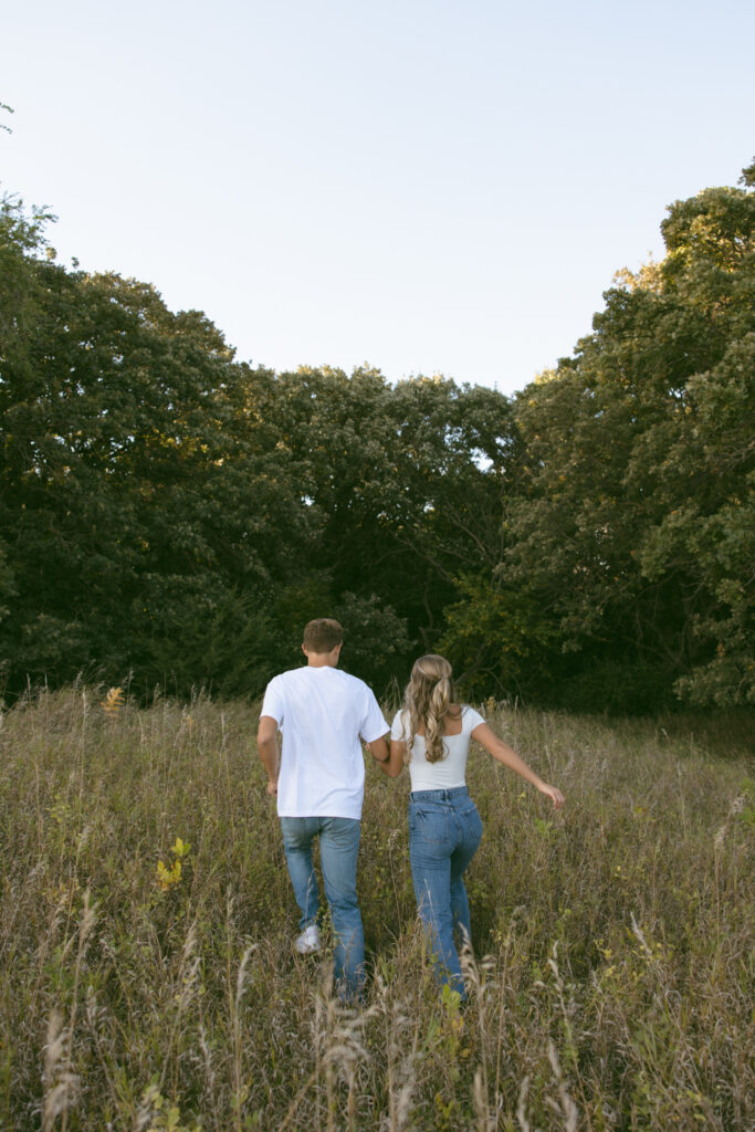 Good Earth State Park Engagement Photoshoot