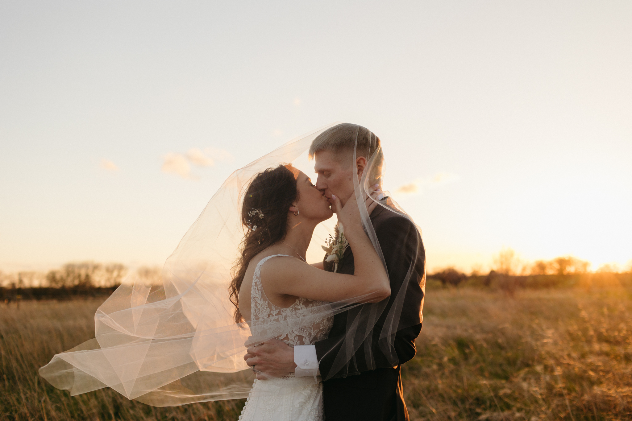 Emerald Pines Barn Wedding Venue, Sioux Falls, SD, Sioux Falls Wedding Photographer