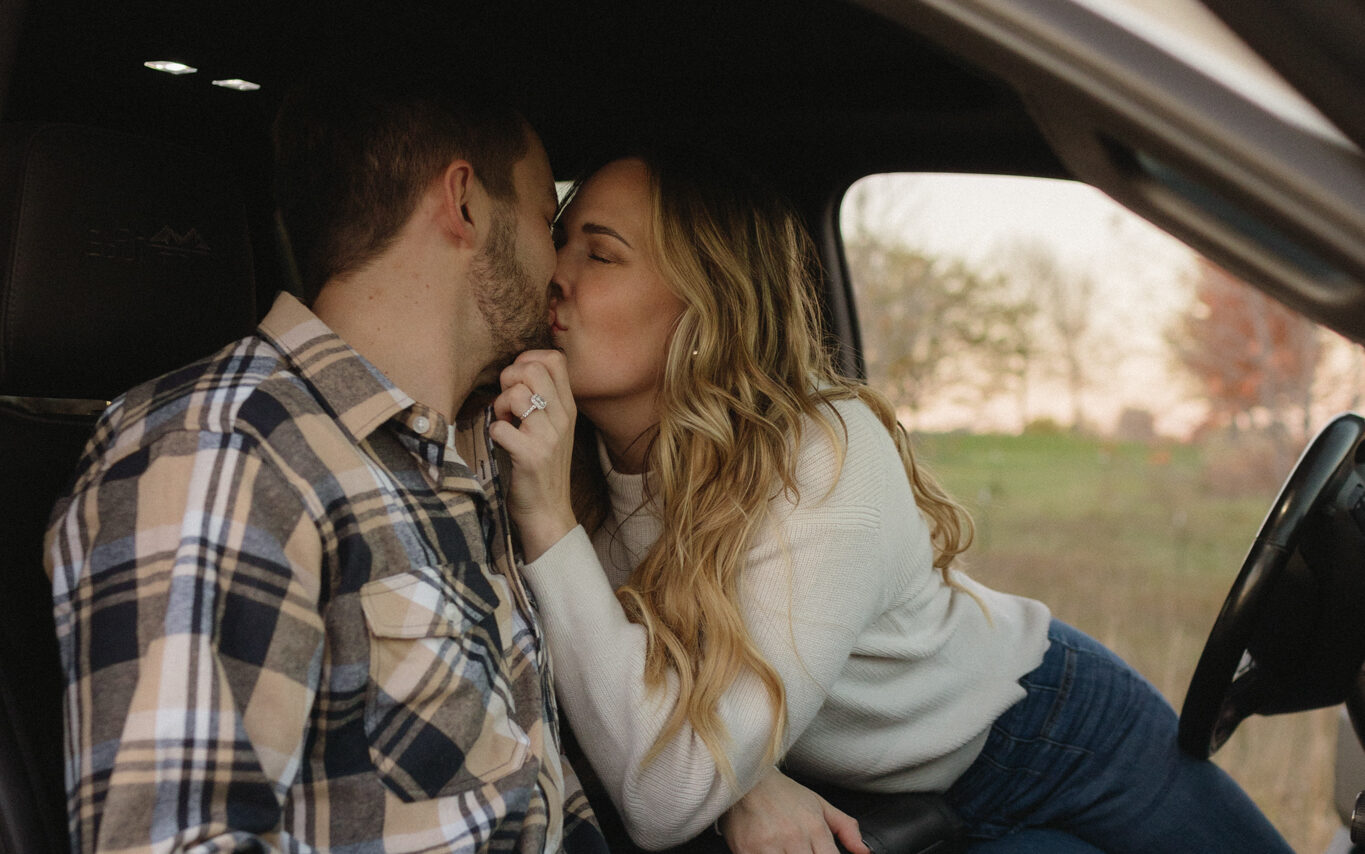 Lake Alvin Engagement Photographer