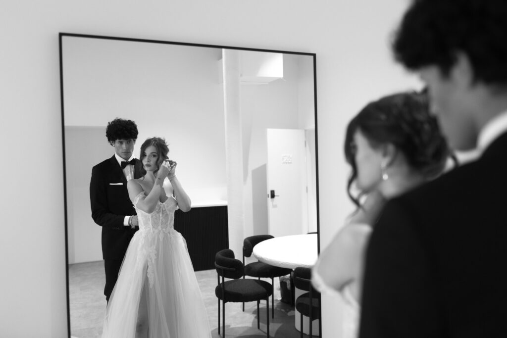Sioux-Falls-South-Dakota-Wedding-Photographer-Monick-Yards