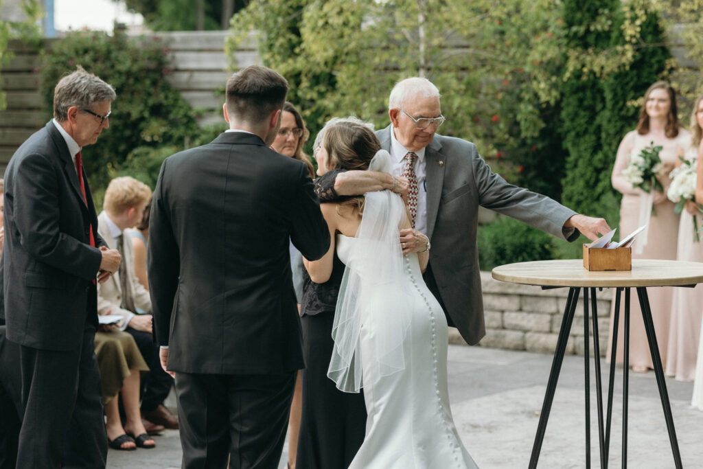 The-Ivy-House-Milwaukee-Milwaukee-Wedding-Photographer