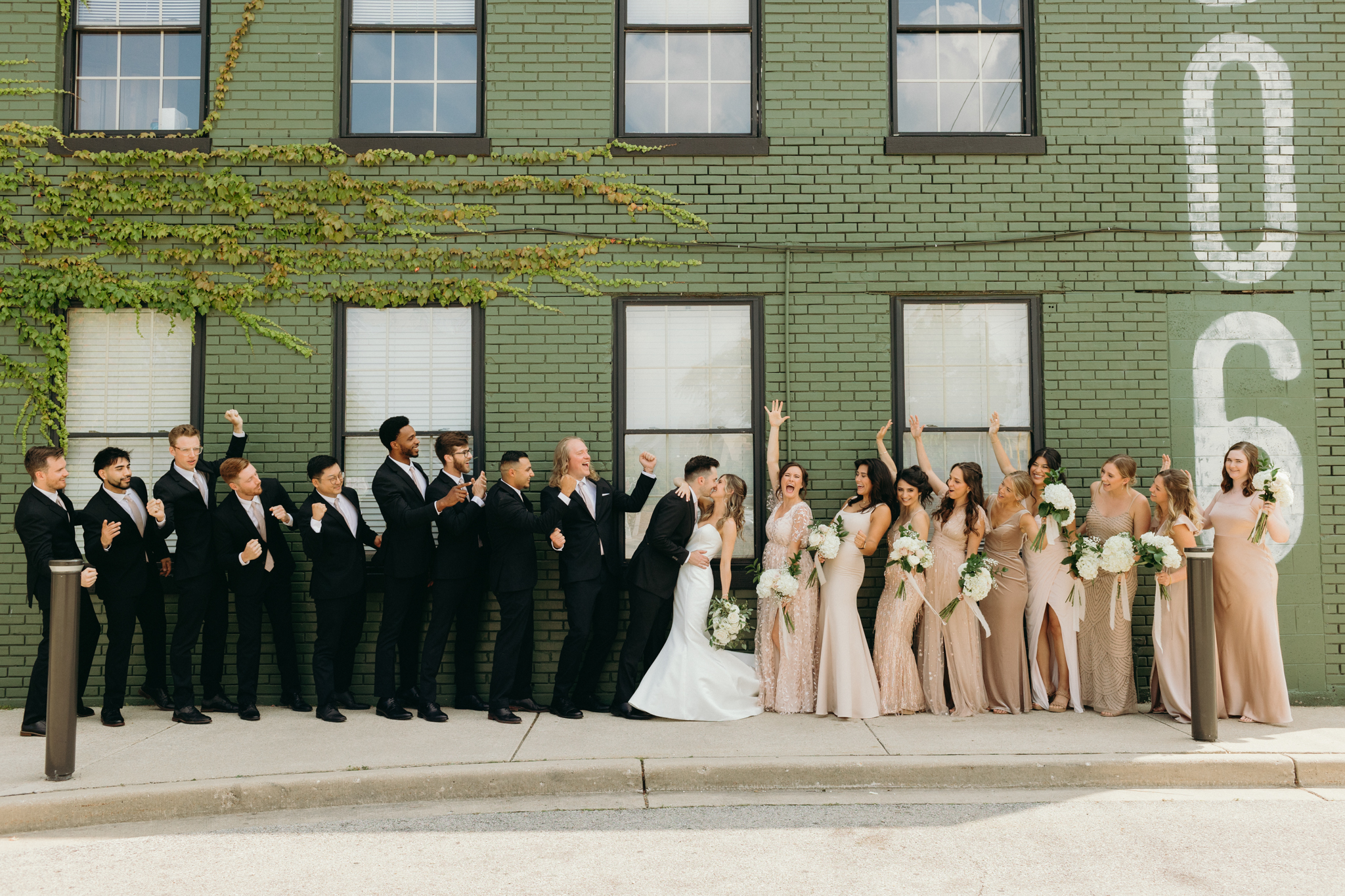 The-Ivy-House-Milwaukee-Milwaukee-Wedding-Photographer