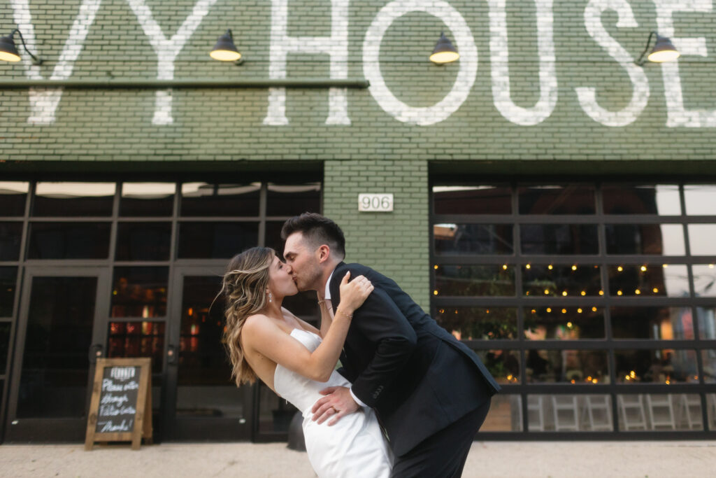 The-Ivy-House-Milwaukee-Milwaukee-Wedding-Photographer