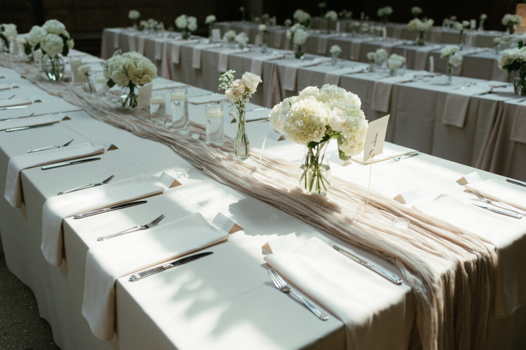 The-Ivy-House-Milwaukee-Milwaukee-Wedding-Photographer
