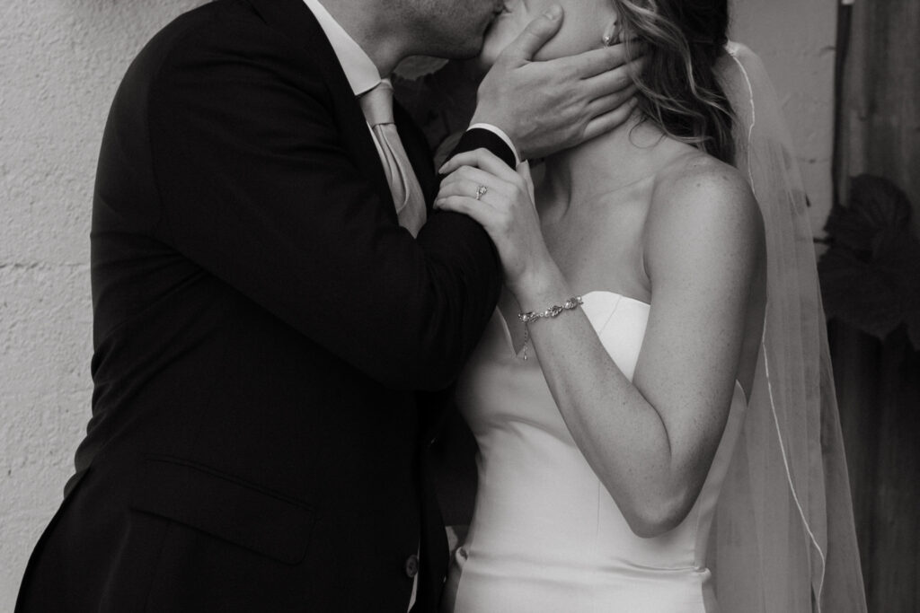 The-Ivy-House-Milwaukee-Milwaukee-Wedding-Photographer