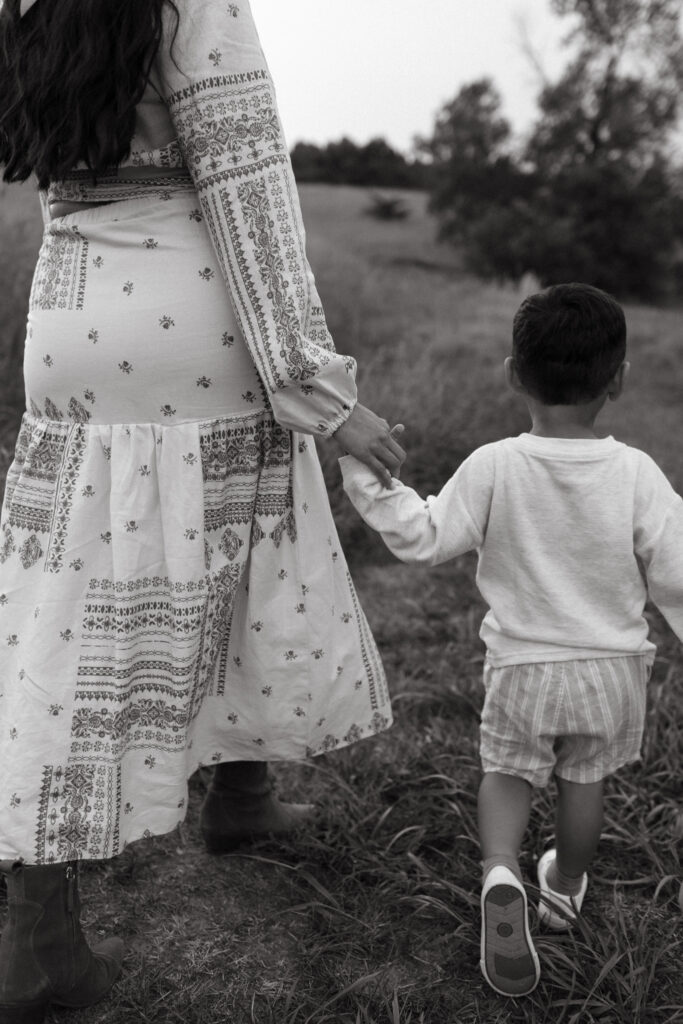 Palisades State Park Family Session with Wildflowers