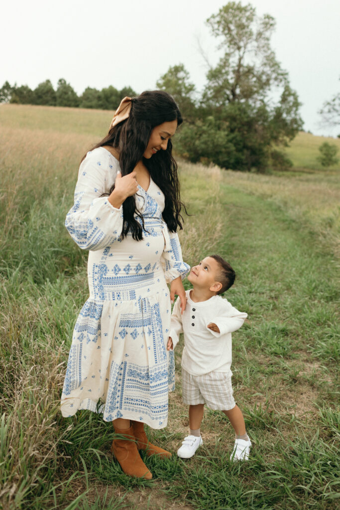 Palisades State Park Family Session with Wildflowers