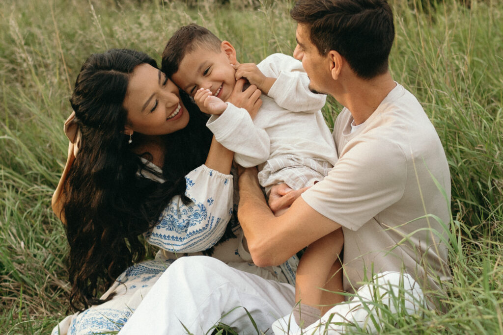 Palisades State Park Family Session with Wildflowers