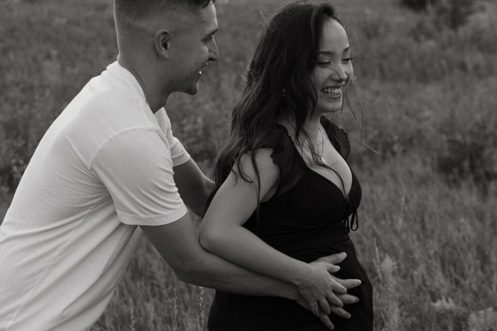 Lake Alvin Maternity Photoshoot