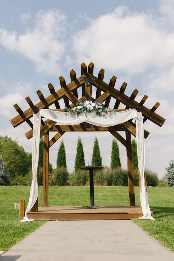 Best Sioux Falls Wedding Photographer
