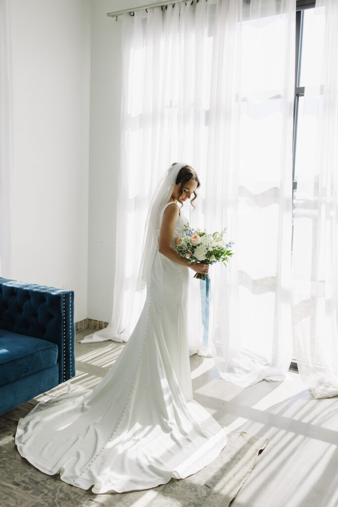 The-Atrium-by-Blue-Haven-Wedding-Venue-Sioux-Falls-Sioux-Falls-Wedding-Photographer-RCC-Photography-Luxury-Wedding-Photographer