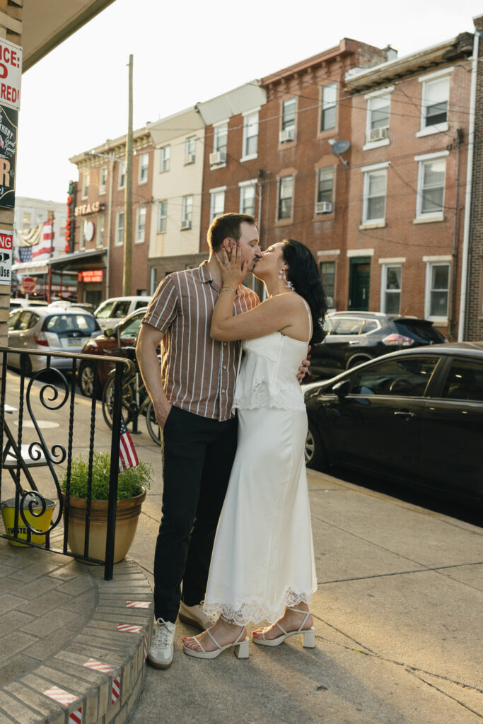 Couple-holding-hands-during-an-engagement-session-at-Rittenhouse-Square-in-Philadelphia-Pennsylvani